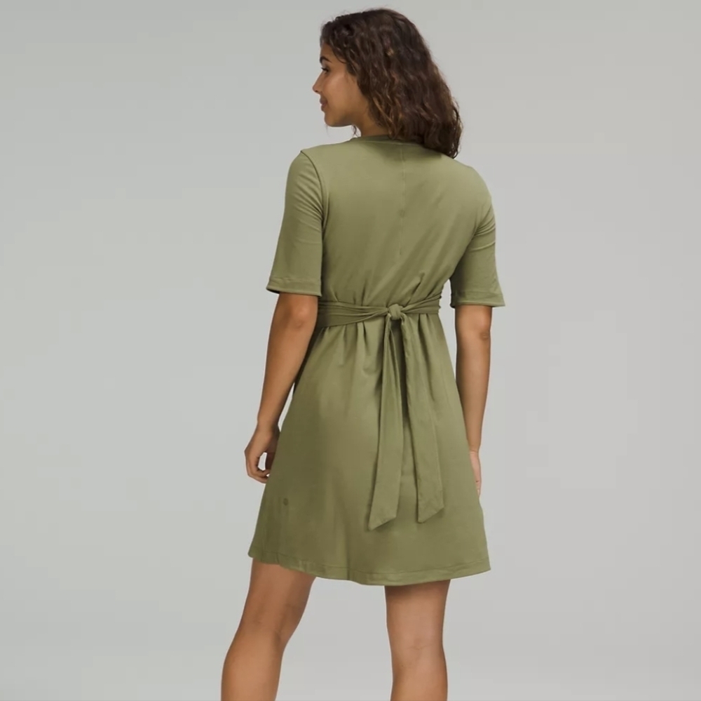 NWT Lululemon Size 4 Wrap-Front Dress - Picture 3 of 7
